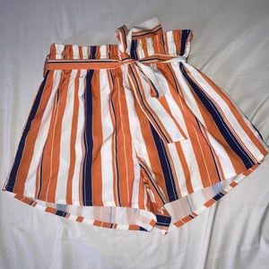 Tie in the front paper bag shorts from SHEIN in size medium